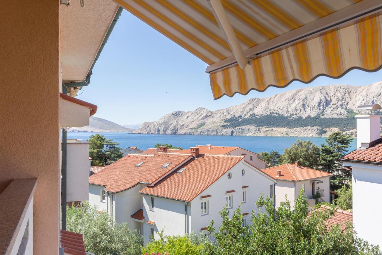 Apartments Ema & Mislav With Terrace Baška Eksteriør bilde