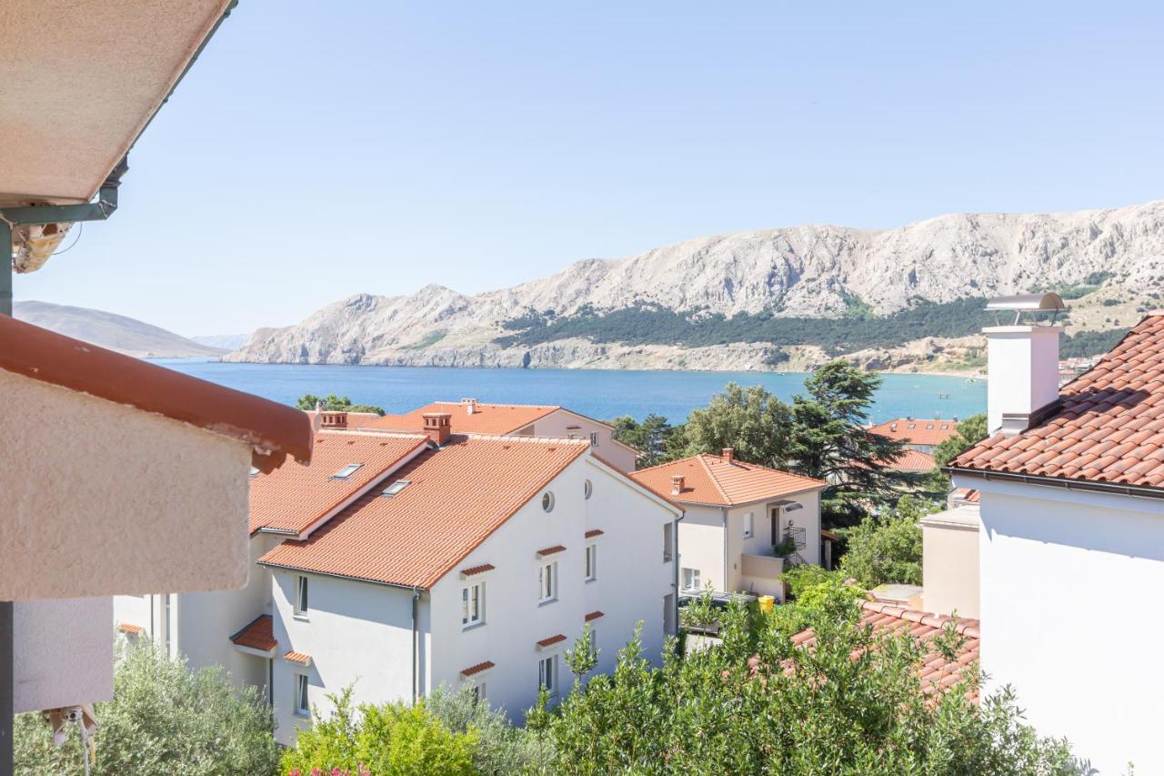 Apartments Ema & Mislav With Terrace Baška Eksteriør bilde